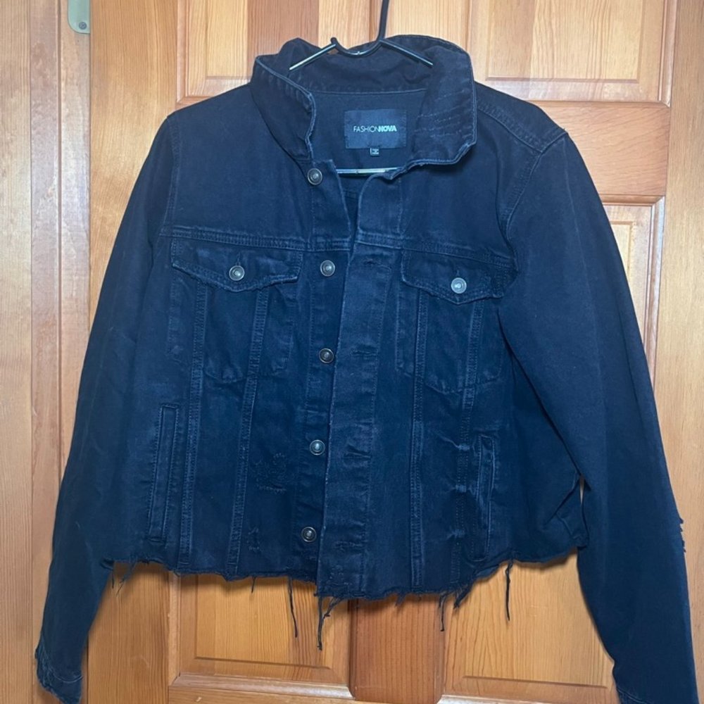 Distressed Cropped Black Denim Jacket